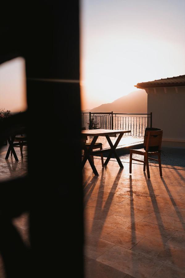 Guemues Yazar Hotel Kaş Buitenkant foto