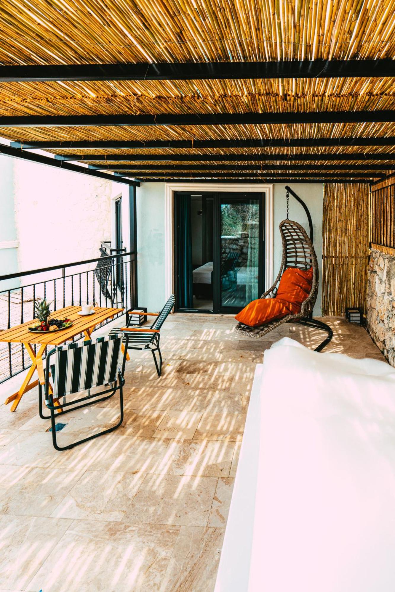 Guemues Yazar Hotel Kaş Kamer foto